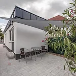 Centrum Apartmanhaz 公寓 *