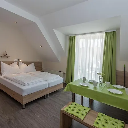 아파트 Centrum Apartmanhaz Balatonboglár
