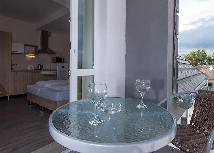 Lägenhet Centrum Apartmanhaz